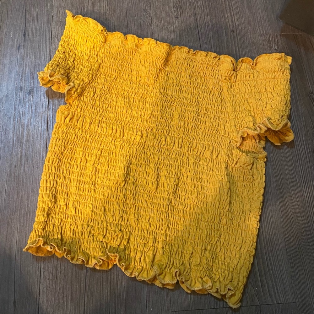 Yellow Fitted Ruffled Top